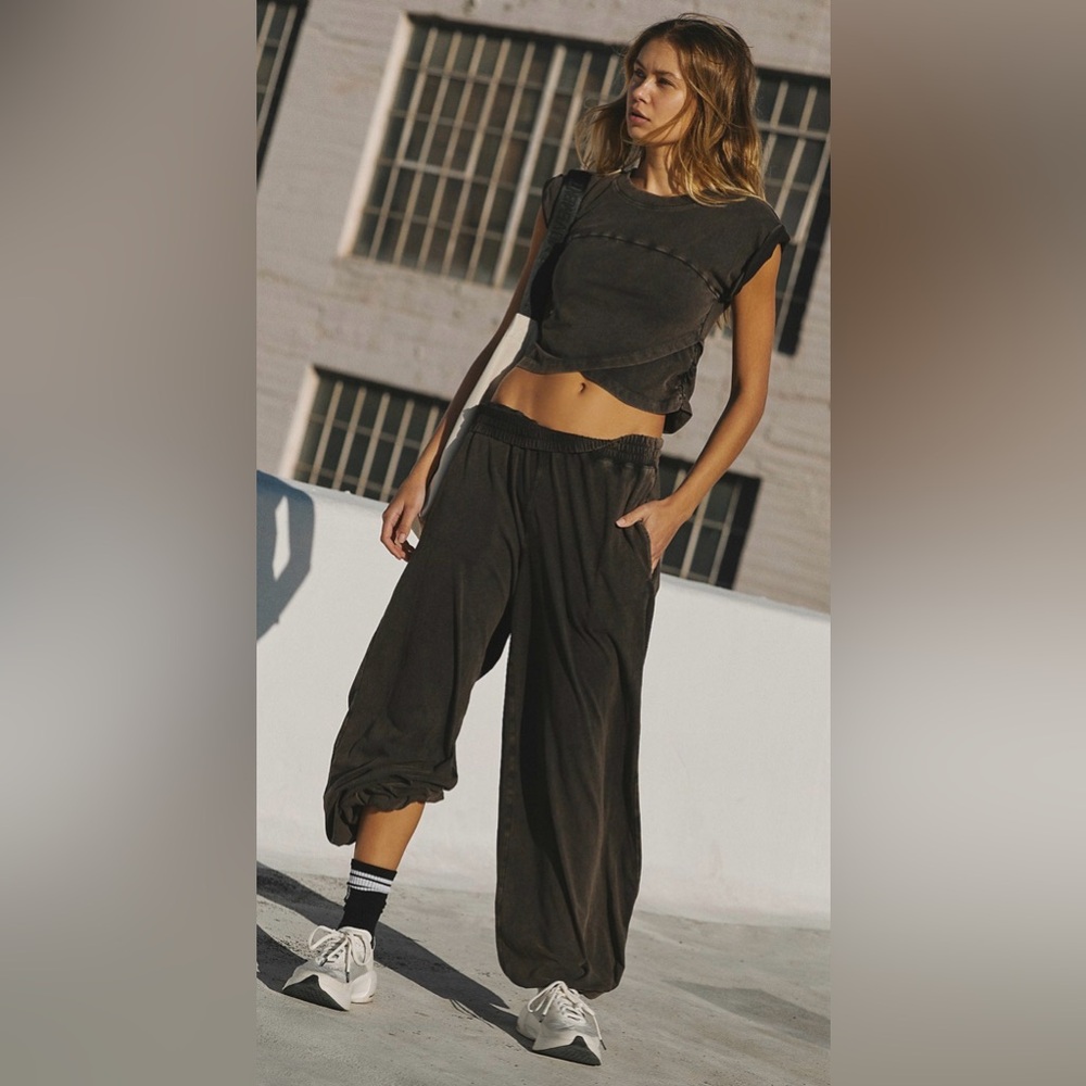 Free People Movement Hot Shot Crossover 2-Piece Set Distressed Black Size Small